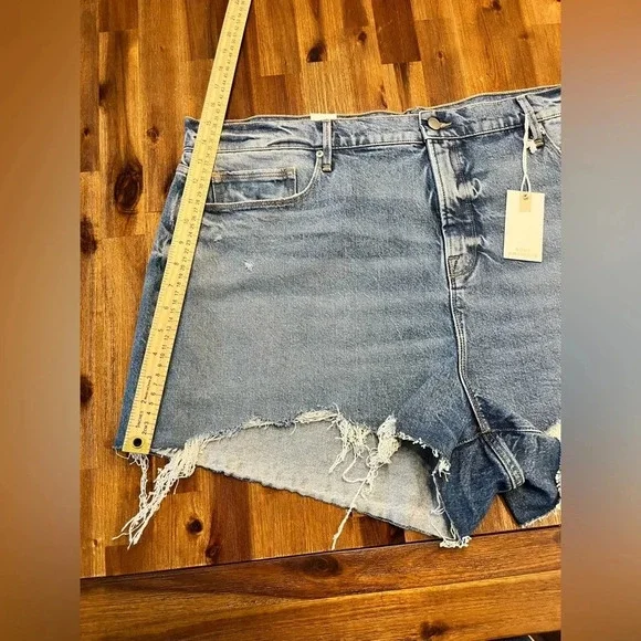 Good American Good ’90s Shorts size 18 denim - Picture 10 of 10